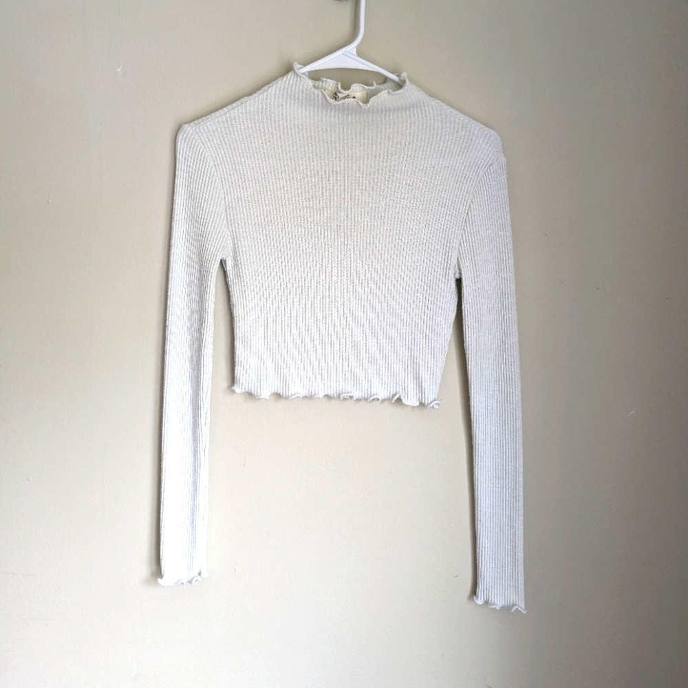 WHITE Crop Long Lettuce Sleeve